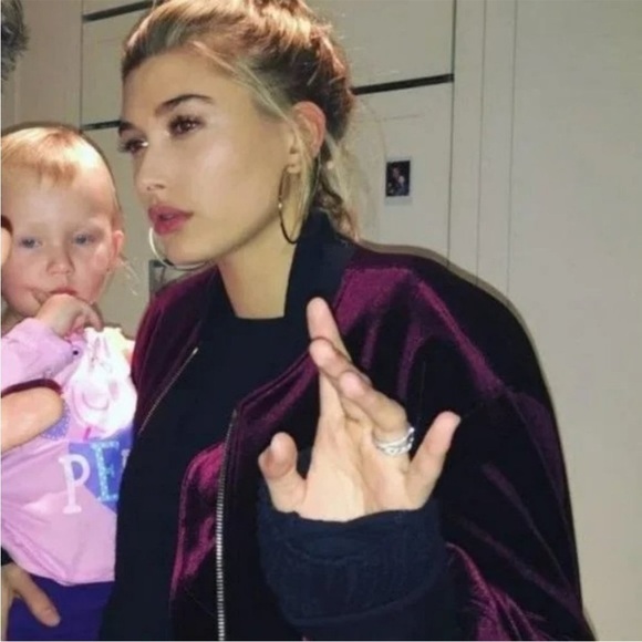 NWOT SANDRO Paris Ventura Cranberry Red Velvet Bomber Jacket - Picture 4 of 14